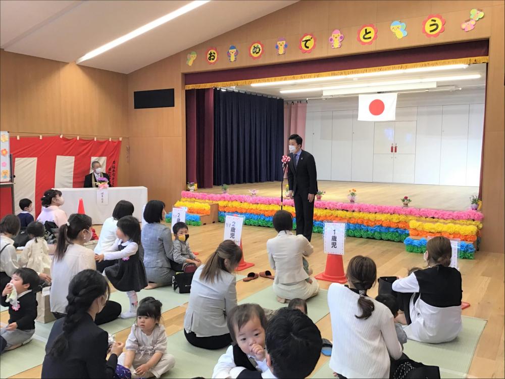 藤田先生のお話　３歳児以上から英語が始まります！Lets Enjoy！